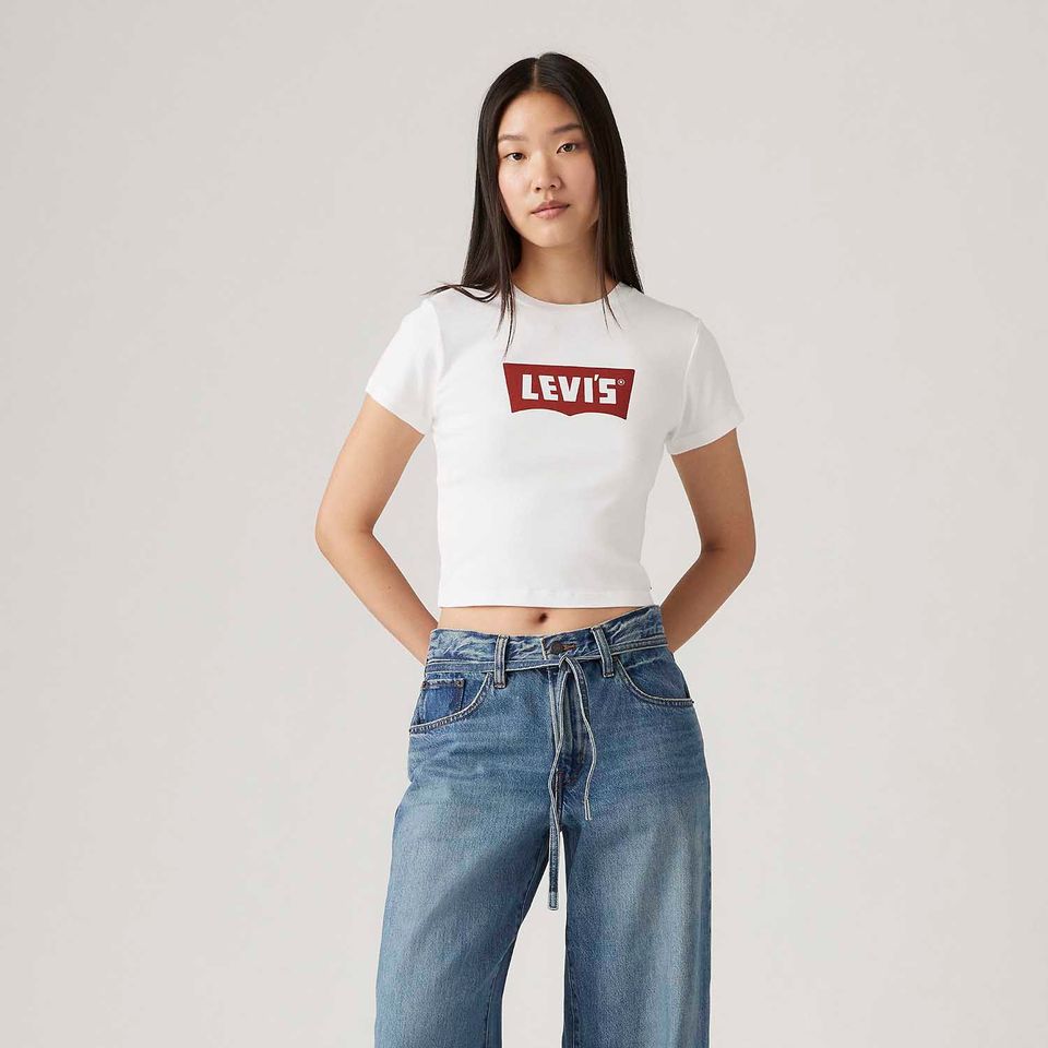 Camiseta Levi's® Essential Sporty Branca Manga Curta