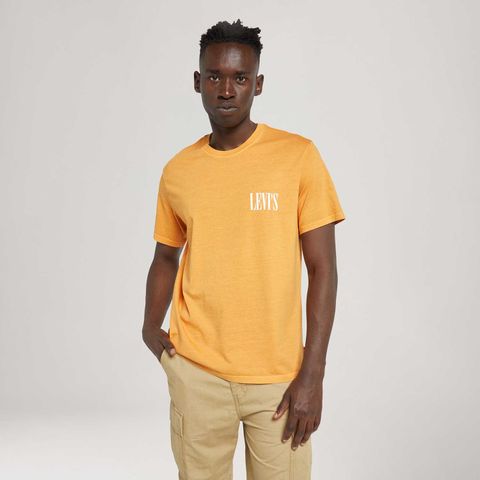 Camiseta Levi's® Relaxed Fit Laranja Manga Curta — Levi's