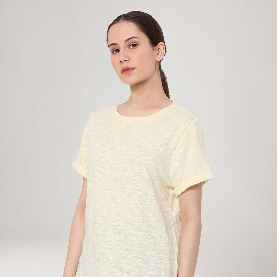 Camiseta Levi's® Margot Amarela Manga Curta