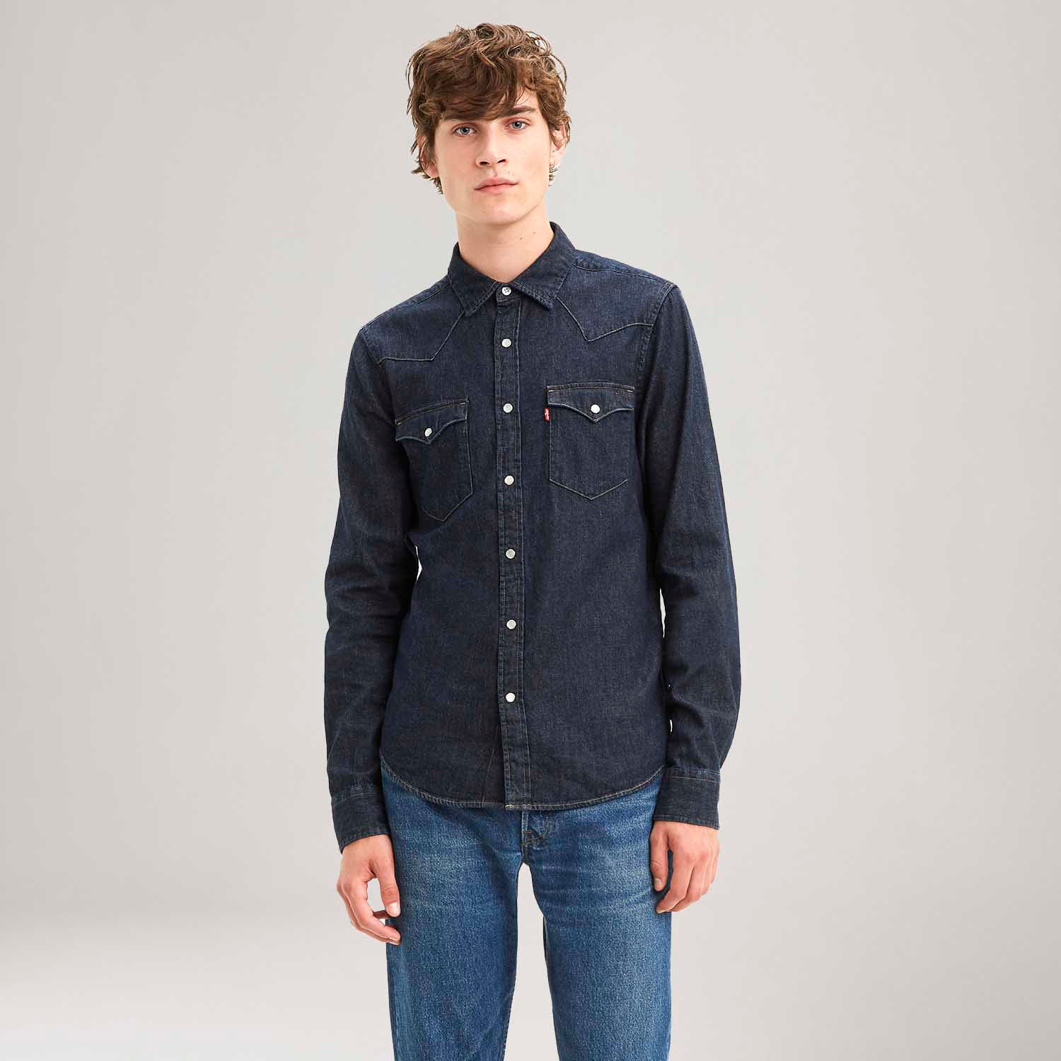 Camisa Levi's® Classic Western Standard Lavagem Escura — Levi's