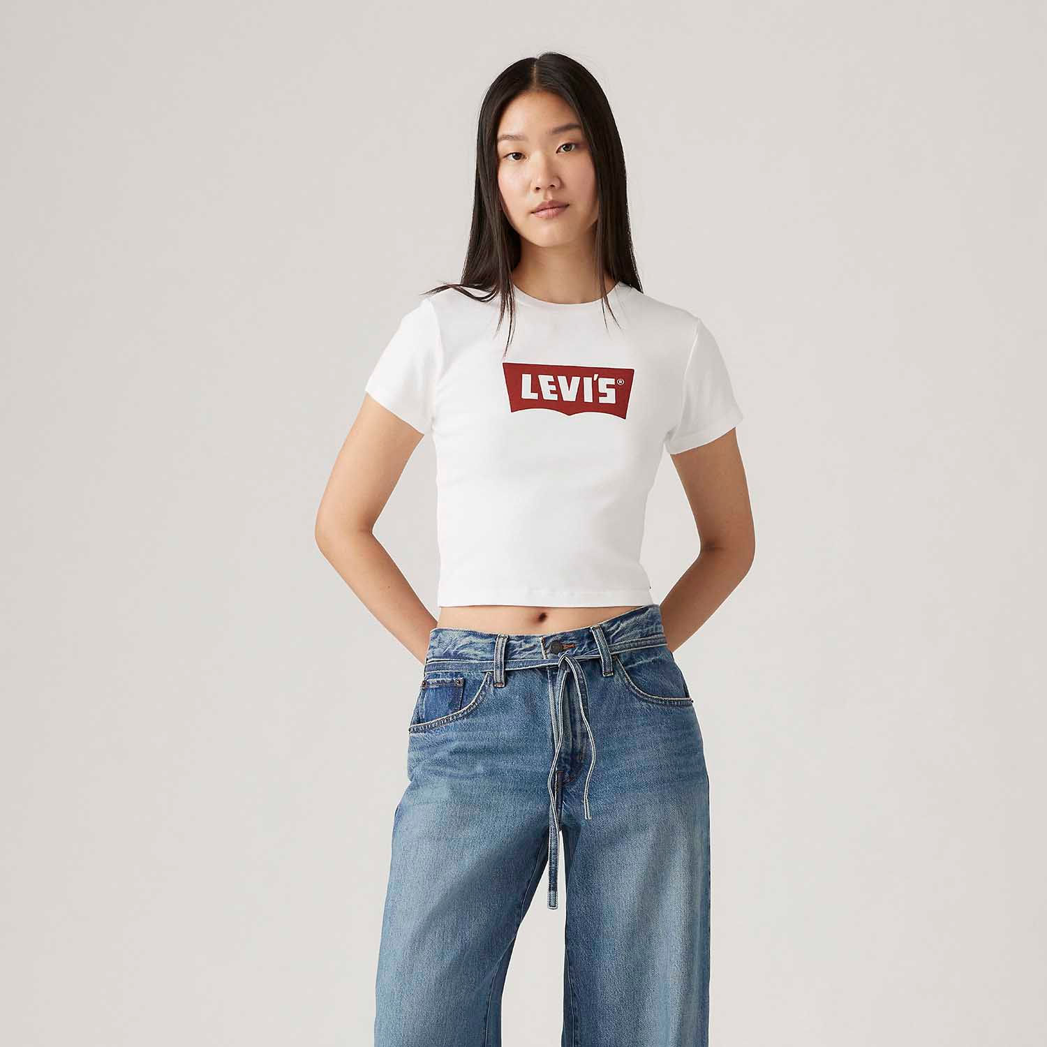 Camiseta Levi's® Essential Sporty Tee Branca — Levi's