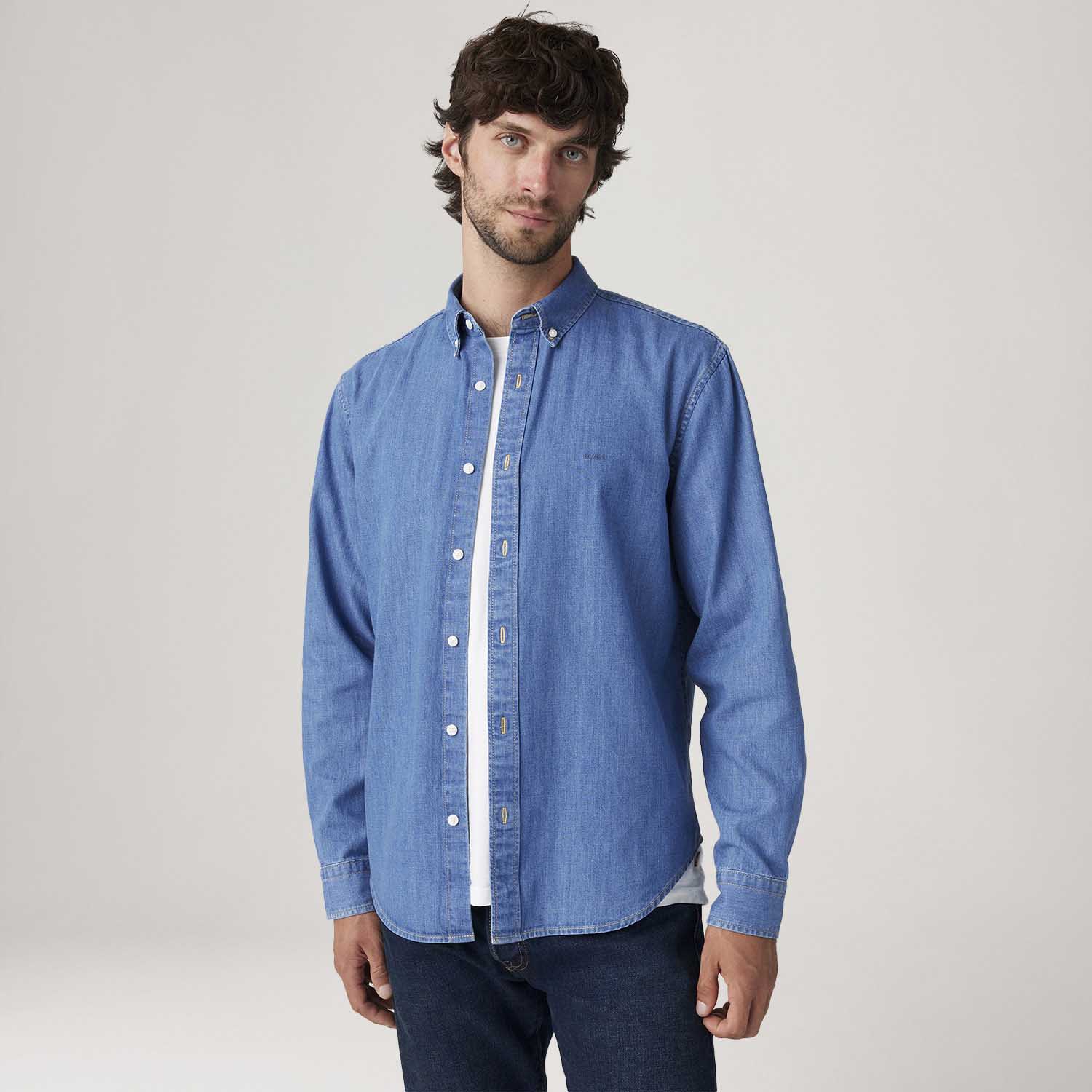 Camisa Levi's® Authentic Button Down Manga Longa Lavagem Média