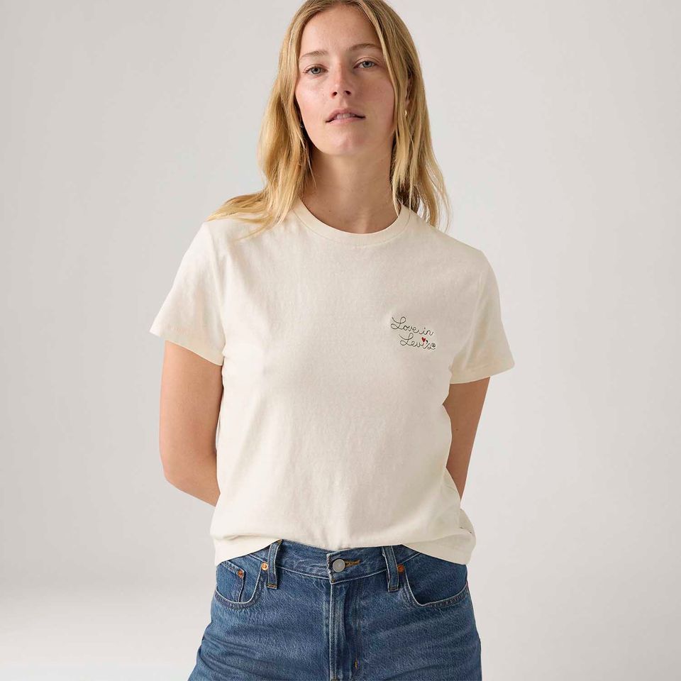 Camiseta Levi's® Graphic Classic Off White Manga Curta