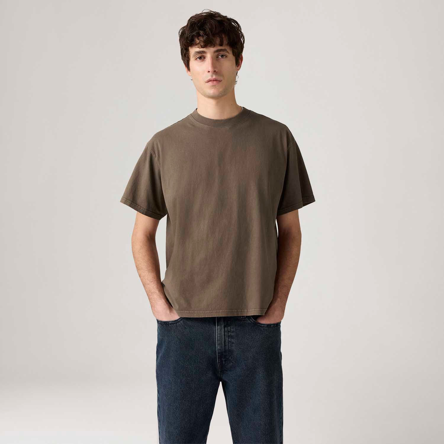 Camiseta Levi's® Cropped Manga Curta Marrom — Levi's