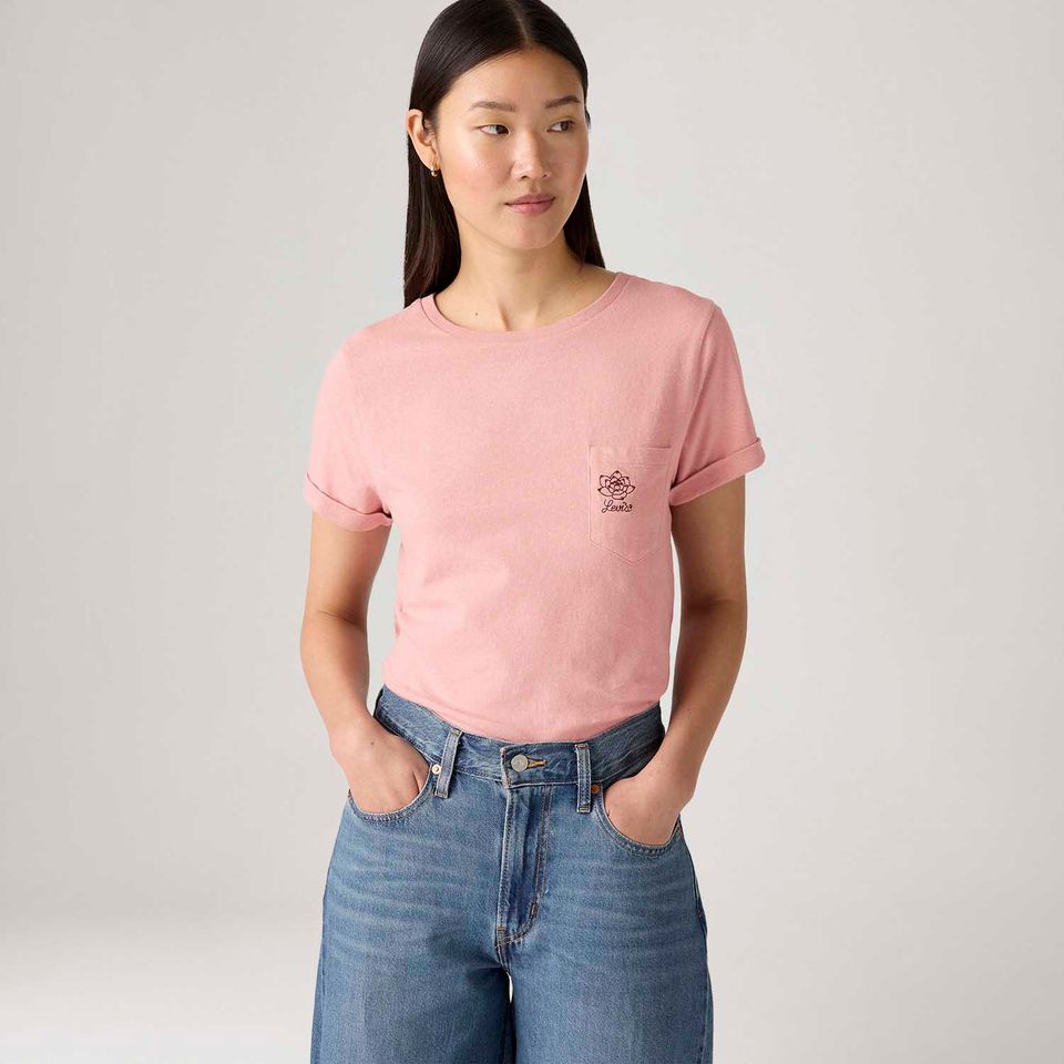 Camiseta Levi's® Margot Pocket Rosa Manga Curta