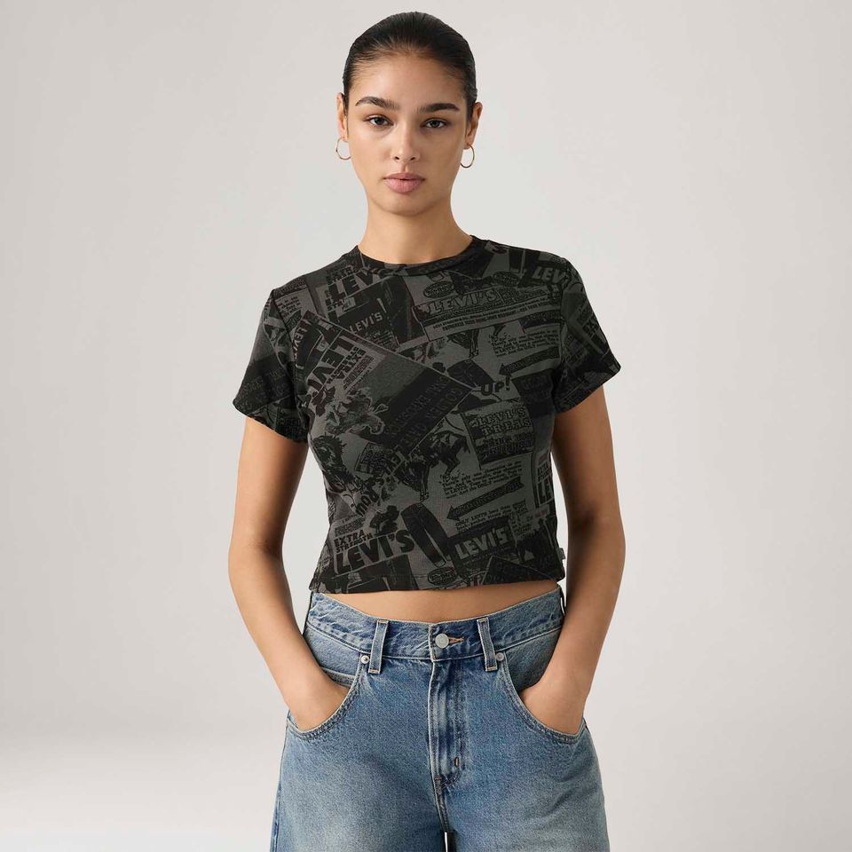 Camiseta Levi's® Graphic Essential Sporty Preta Manga Curta