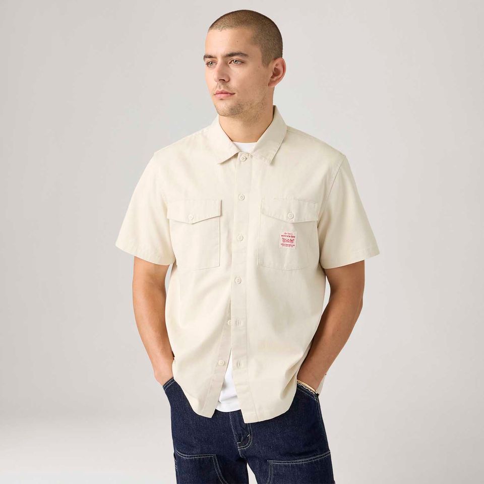 Camisa Levi's® Worker Off White Manga Curta