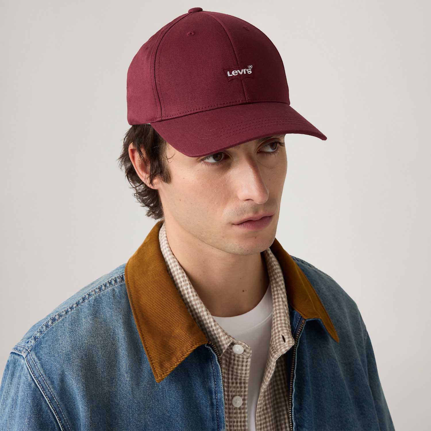 Boné Levi's® Housemark Flexfit Vermelho - U USA | U BR