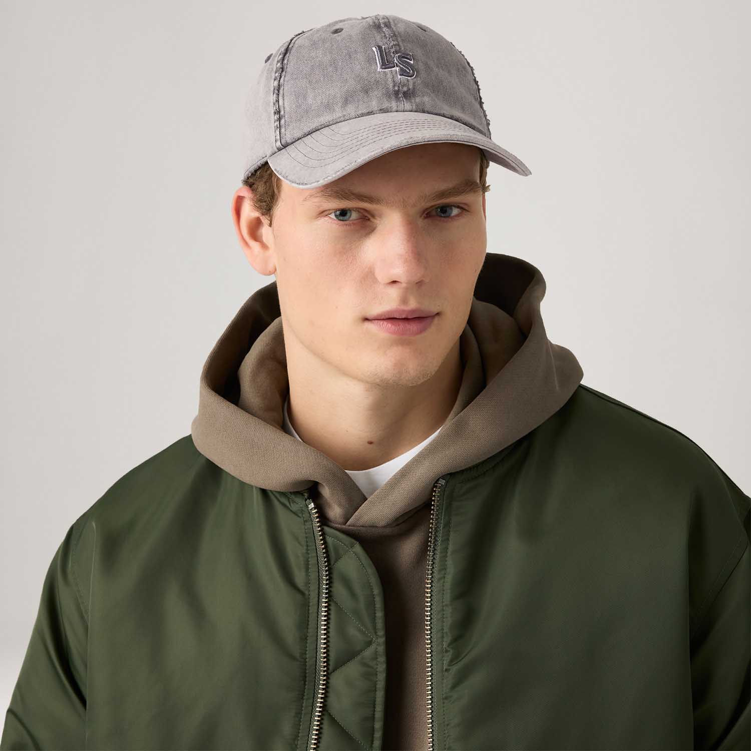 Boné Levi's® LS Monogram Cinza - U USA | U BR