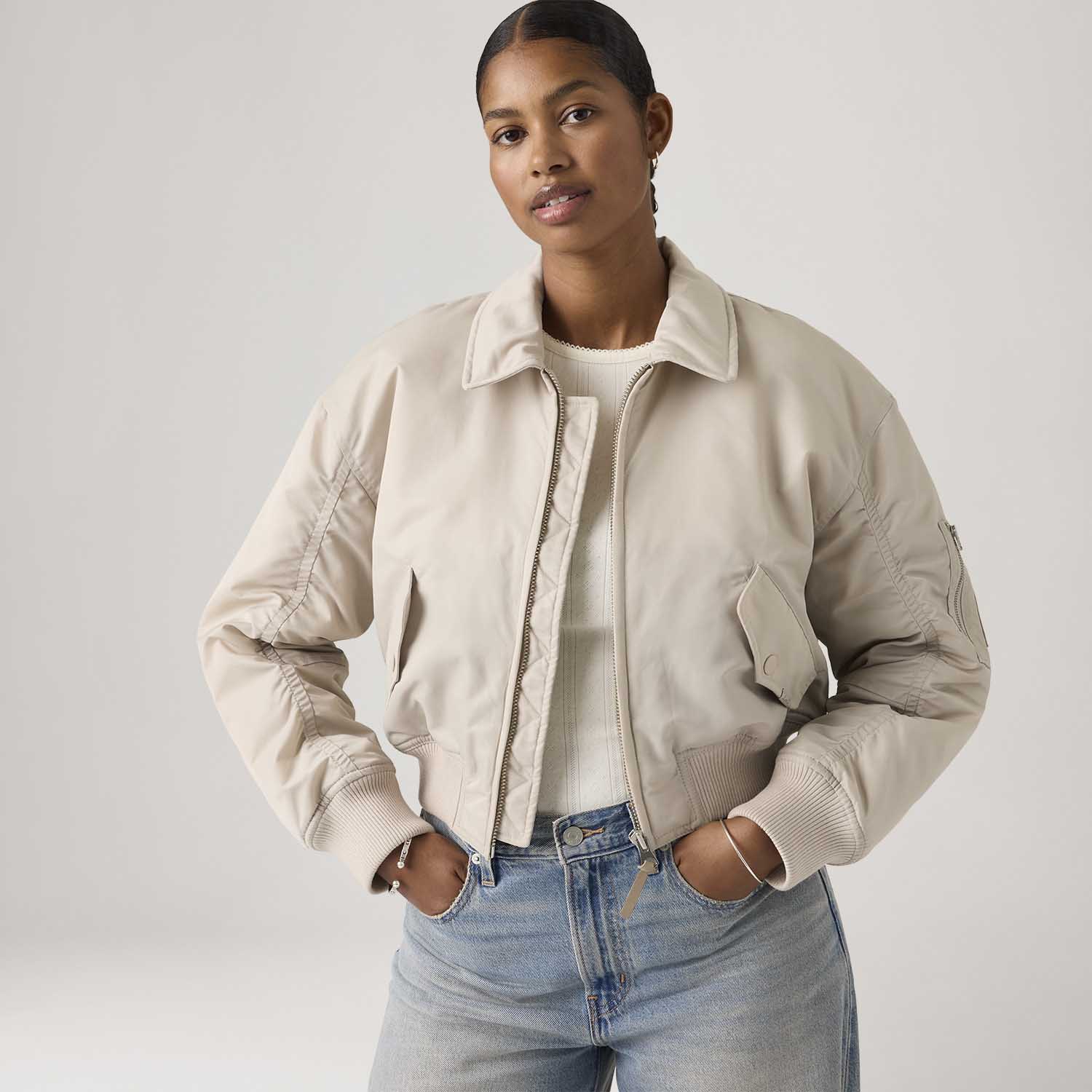Casaco Levi's® Bowie Crop Bomber Off White — Levi's