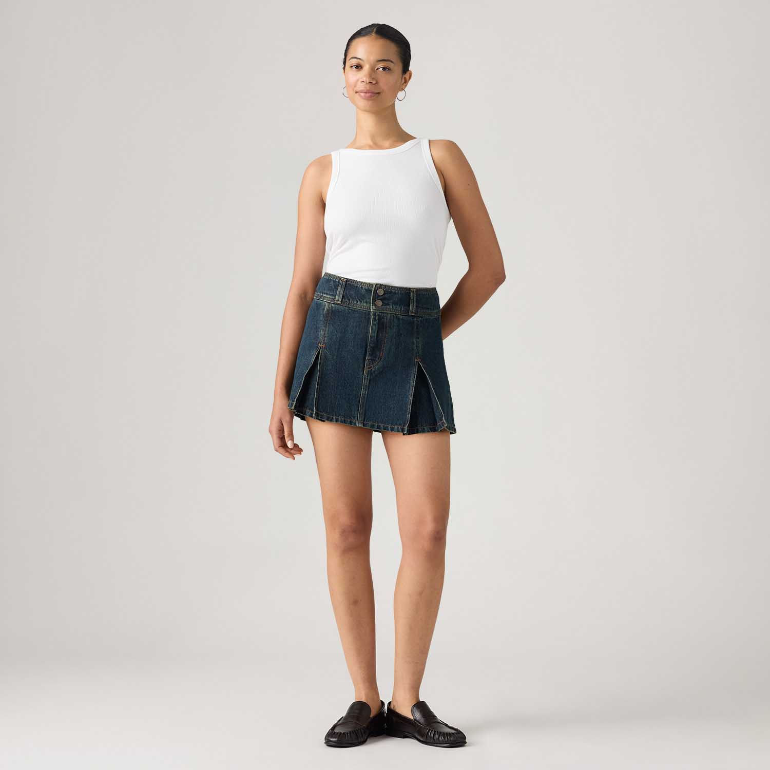 Saia Jeans Levi's® Inverted Pleat Mini Lavagem Escura
