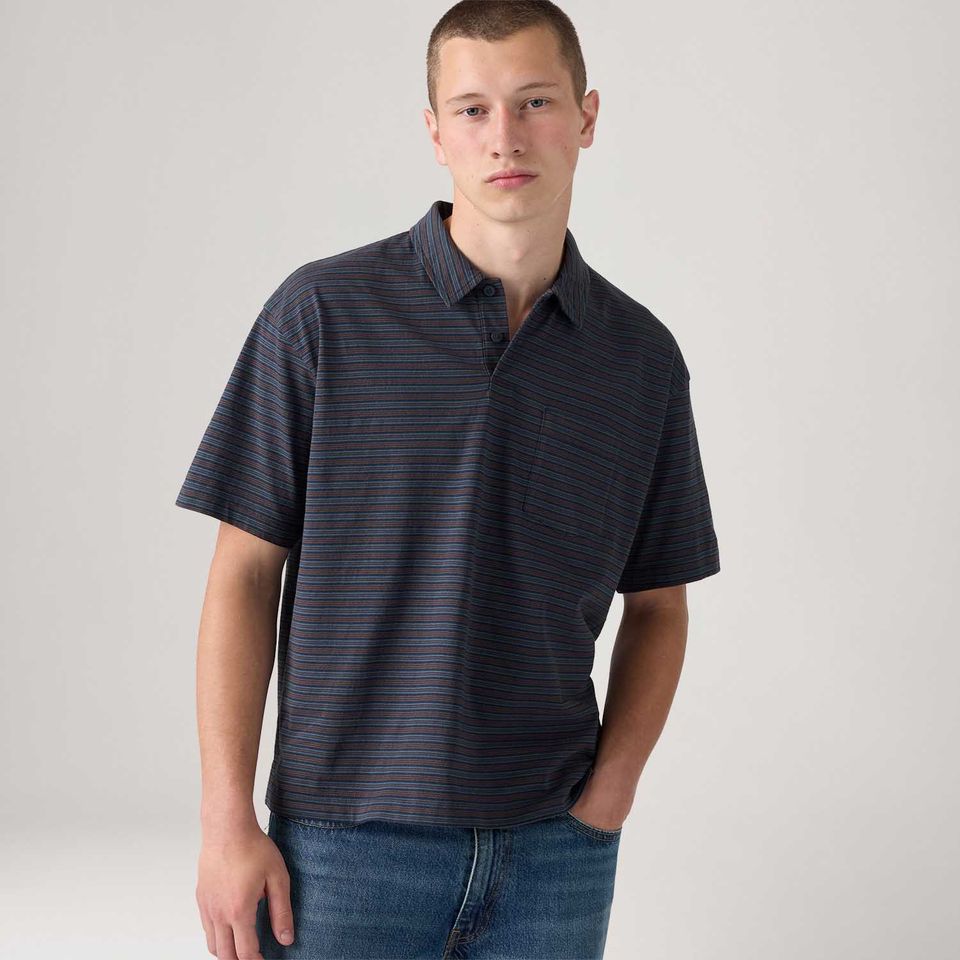 Polo Levi's® Finn Boxy Listrada Cinza Escuro Manga Curta