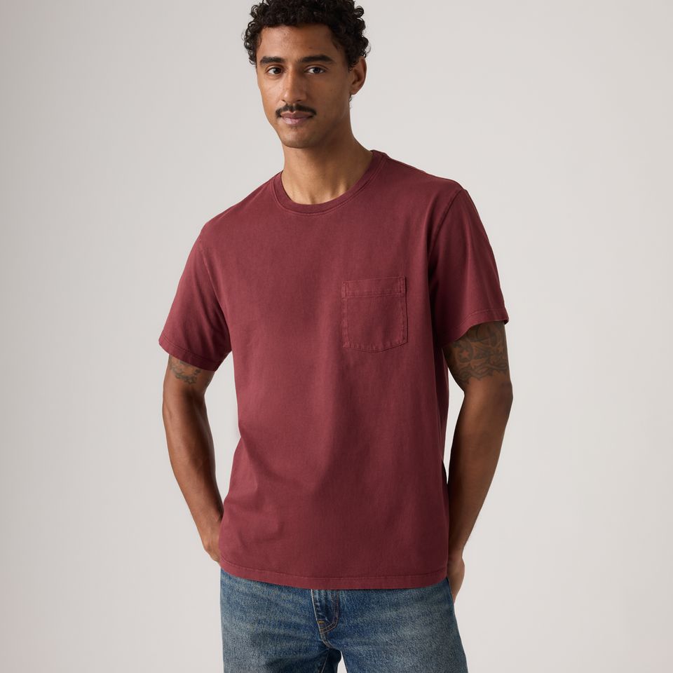 Camiseta Levi's® Essential Pocket Tee Vinho